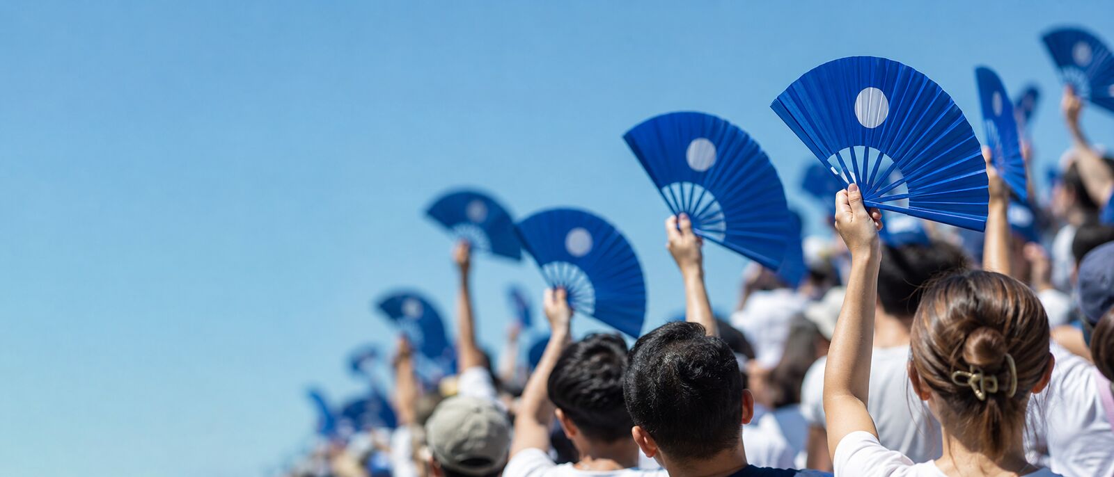 Custom printed hand fans for rallies & campaigns
